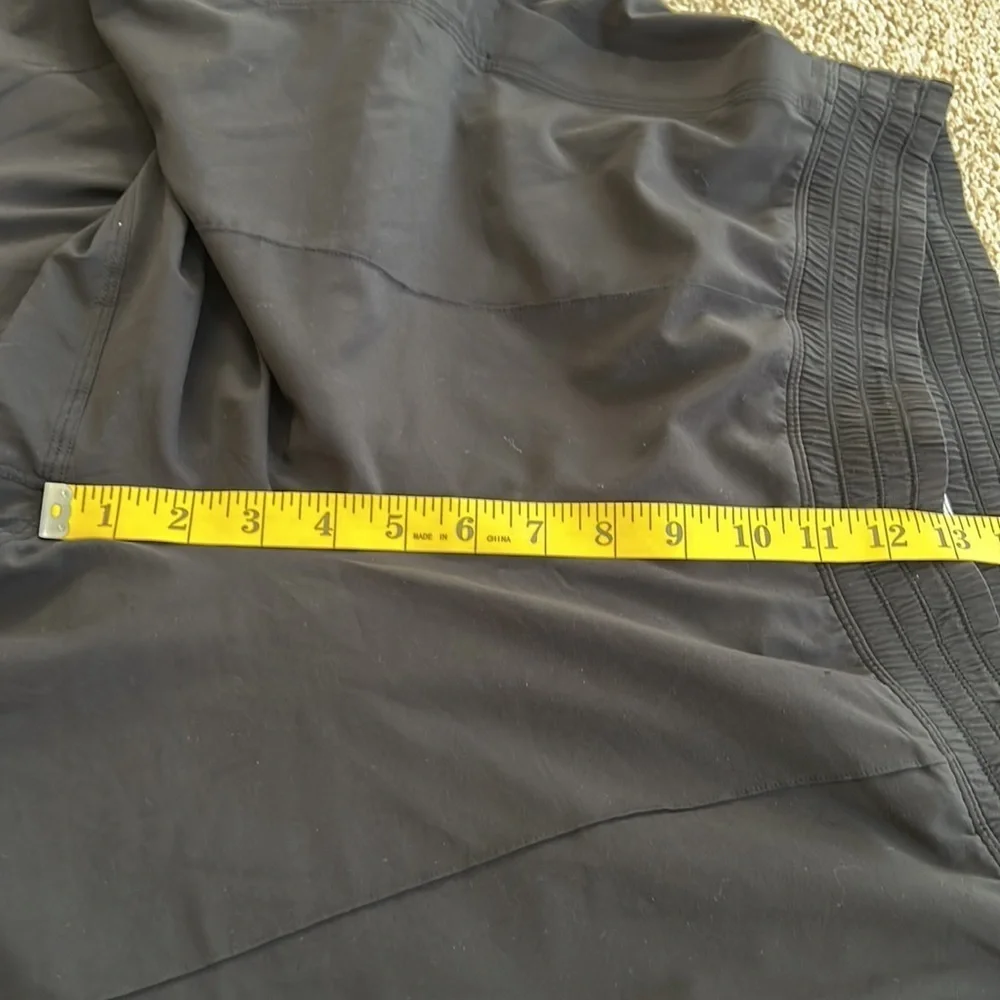 Lululemon Athletica SZ 12, black cropped wide leg pants .